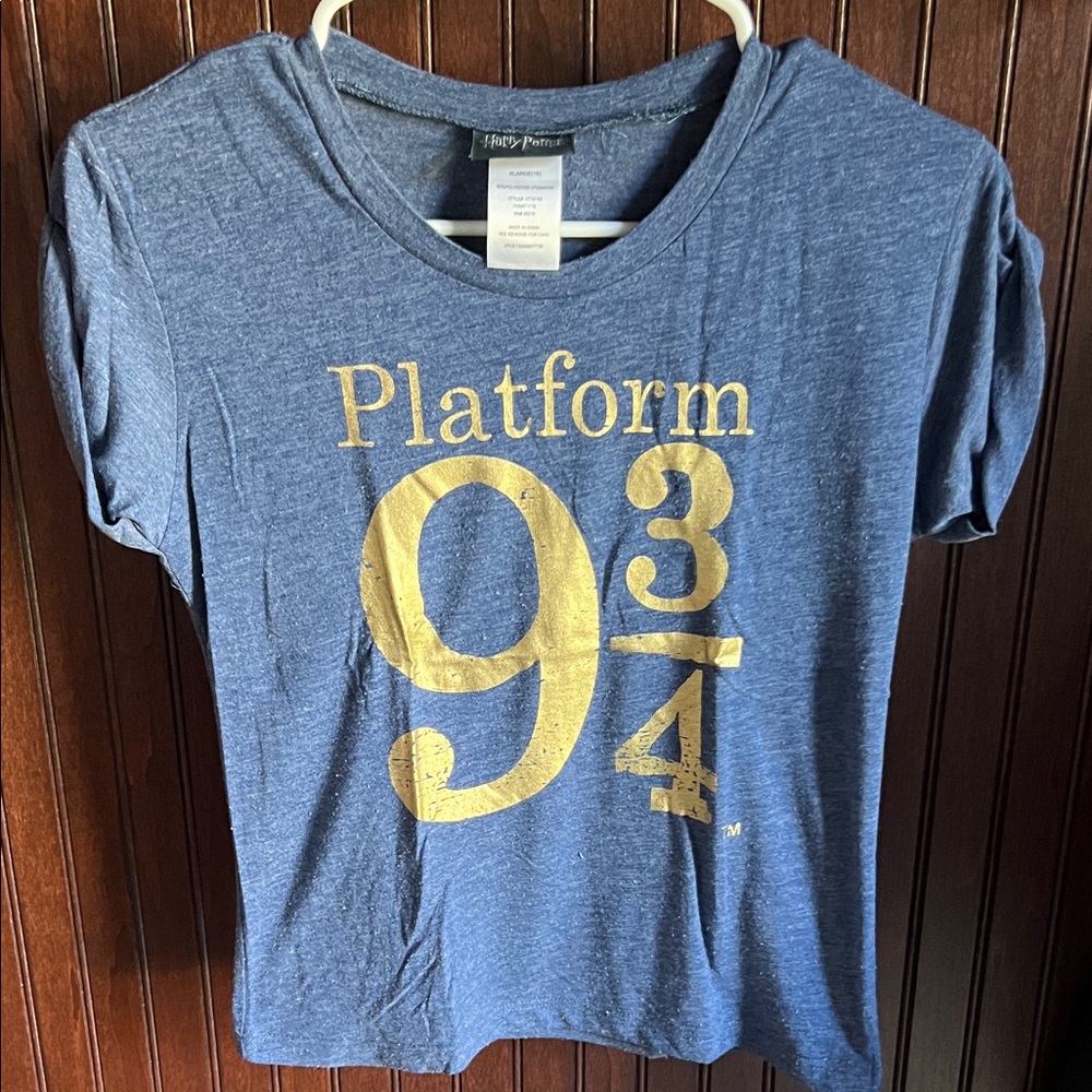 Harry Potter Kids Blue Tee with Gold "Platform 9 3/4" Graphic